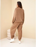Dámský model 22353131 komplet s mikinou a tepláky jogger camelový - K-Fashion Dámský model 22353131 komplet s mikinou a tepláky jogger camelový - K-Fashion