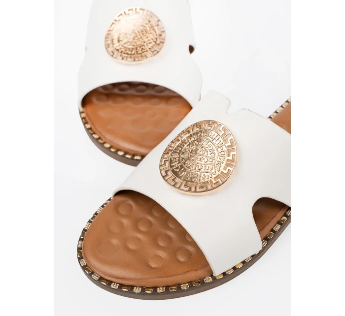 Výborné  nazouváky dámské bílé na plochém podpatku