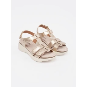 Výborné  sandály zlaté dámské platforma