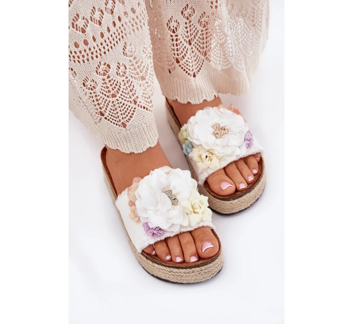 Dámské sandály s květinami platforma s pletením bílé Zenvanis Dámské sandály s květinami platforma s pletením bílé Zenvanis