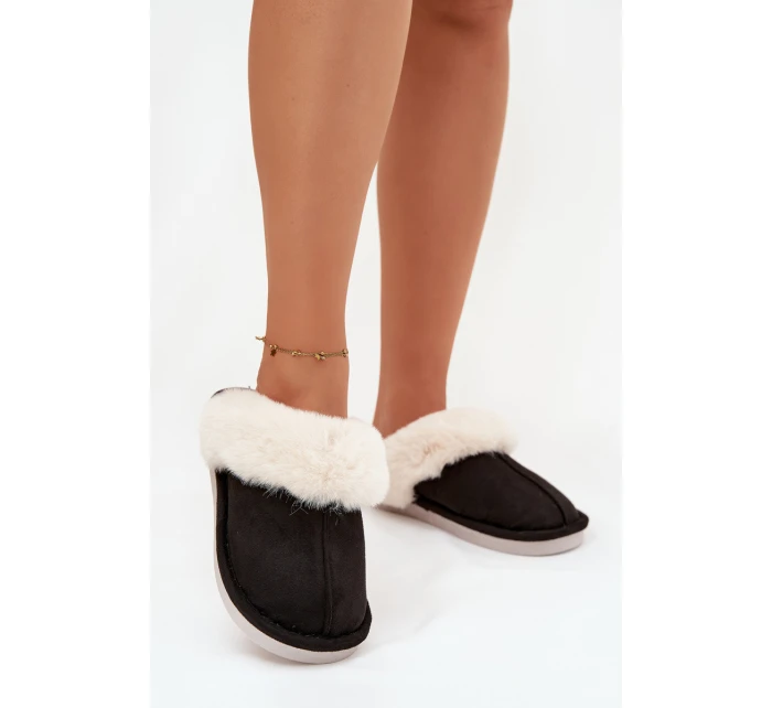 Dámské pantofle s kožíškem Černé model 21772644 - Boto Dámské pantofle s kožíškem Černé model 21772644 - Boto