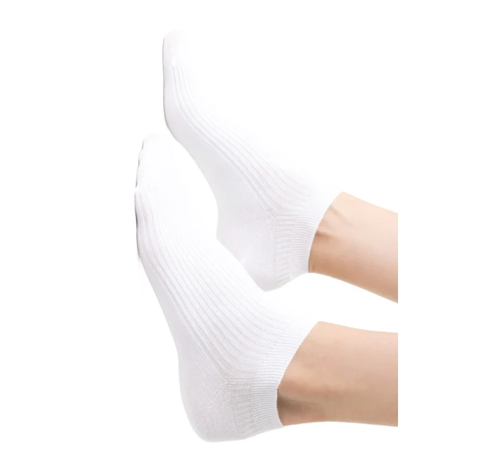 DÁMSKÉ PRUHOVANÉ PONOŽKY 137