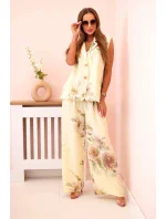 Dámský komplet z viskózy, vestu a kalhoty květinové žlutý Dámský komplet z viskózy, vestu a kalhoty květinové žlutý