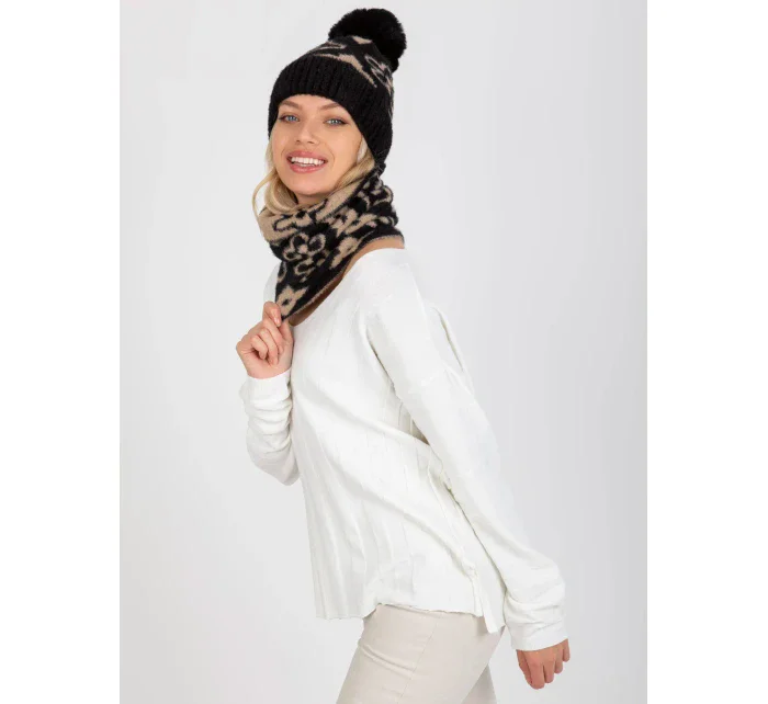 Tunelová šála AT KM CM 331 černá a béžová Tunelová šála AT KM CM 331 černá a béžová