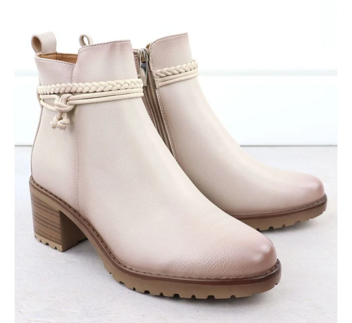 Dámské béžové zateplené boty na klínku Potocki Z25-SZ12690 Dámské béžové zateplené boty na klínku Potocki Z25-SZ12690