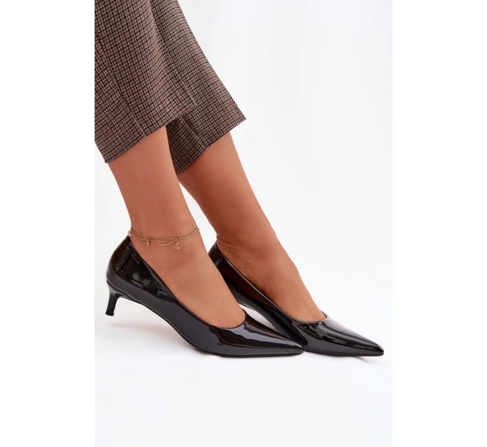 Lakované lodičky na nízkém podpatku Černé model 22037721 - Boto