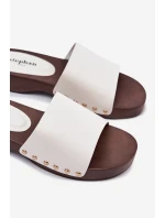 Dámské nazouváky s přezkami bílé Terissa Dámské nazouváky s přezkami bílé Terissa