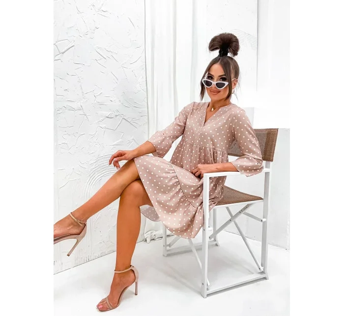 Béžové puntíkované šaty s volánky (706) Béžové puntíkované šaty s volánky (706)