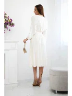 Šaty se lemem světle béžová model 21908583 - K-Fashion Šaty se lemem světle béžová model 21908583 - K-Fashion