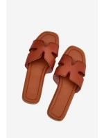 Dámské Ploché Pantofle S Výřezy Camel Salyra Dámské Ploché Pantofle S Výřezy Camel Salyra