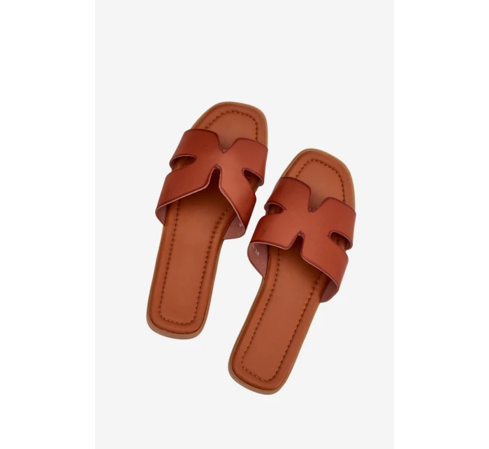 Dámské Ploché Pantofle S Výřezy Camel Salyra Dámské Ploché Pantofle S Výřezy Camel Salyra