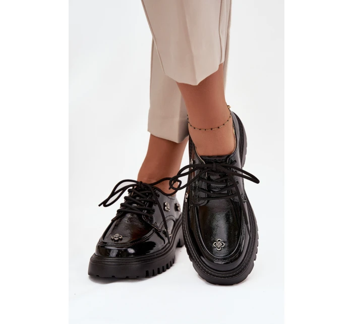 Lakované kožené dámské polobotky s přezkami model 21710370 Černé - Artiker