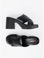 Módní dámské  nazouváky černé na širokém podpatku