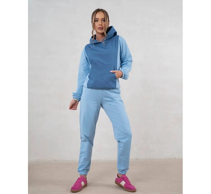 Dámská dvoubarevná tepláková souprava v modré barvě (554) Dámská dvoubarevná tepláková souprava v modré barvě (554)