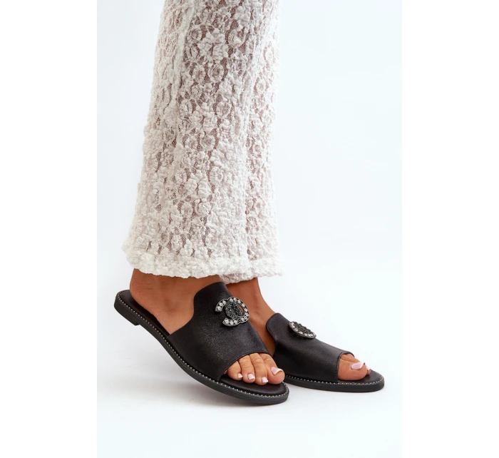 Elegantní Dámské Lesklé Žabky S Ozdobou model 21665164 Černé - S.Barski