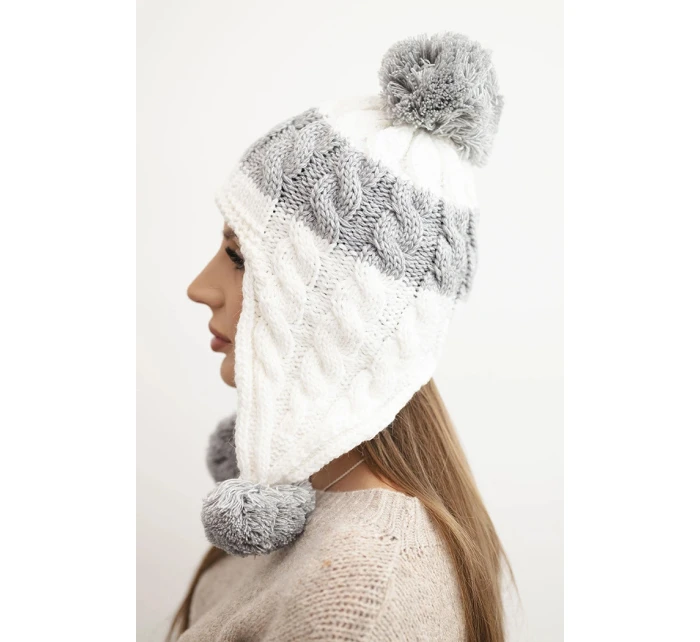 Dámská zimní čepice vlněná s bambulkami a ušima K447 bílá + šedá Dámská zimní čepice vlněná s bambulkami a ušima K447 bílá + šedá