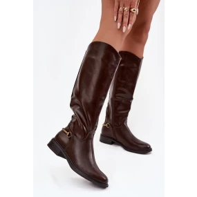 Zateplené dámské kozačky na nízkém podpatku s ozdobným detailem čokoládové Renaya Zateplené dámské kozačky na nízkém podpatku s ozdobným detailem čokoládové Renaya