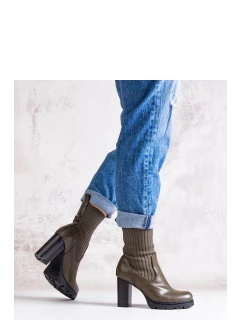 Boty na podpatku model 205810 Solea