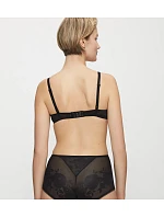 Triumph – WILD ROSE SENSATION: Formující podprsenka se Spacer Cup Triumph