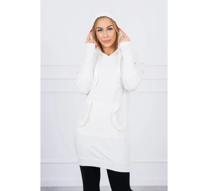 Šaty s ozdobnými volánky a kapucí ecru