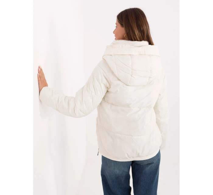 Kurtka MBM KR model 21717642 ecru - FPrice Kurtka MBM KR model 21717642 ecru - FPrice