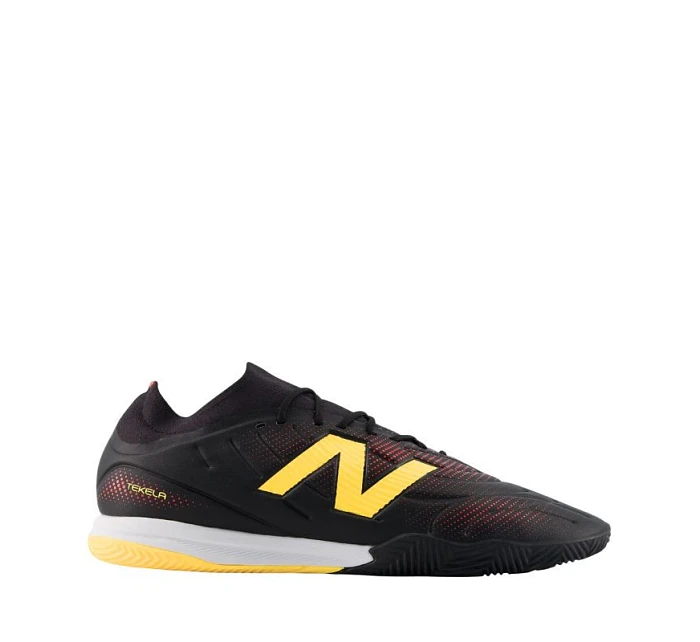 Team Low IN kopačky černé NB model 22062445 - New Balance