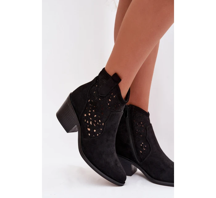 Dámské perforované boty na podpatku Černé model 21961086 - S.Barski Dámské perforované boty na podpatku Černé model 21961086 - S.Barski