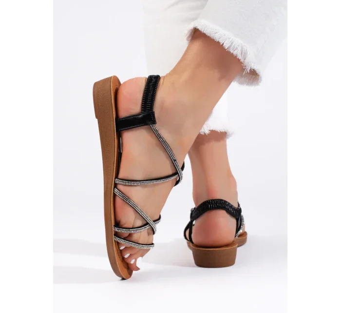 Krásné sandály černé dámské na plochém podpatku Krásné sandály černé dámské na plochém podpatku