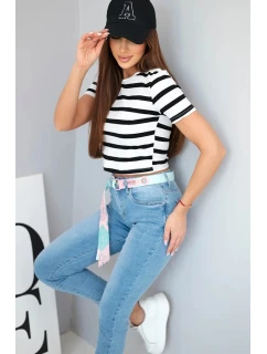 Dámské džíny s vysokým pasem a volnou nohavicí