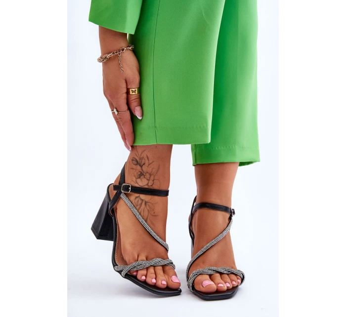 Kožené sandály s kamínky podpatky Černé model 21614510 - Boto Kožené sandály s kamínky podpatky Černé model 21614510 - Boto