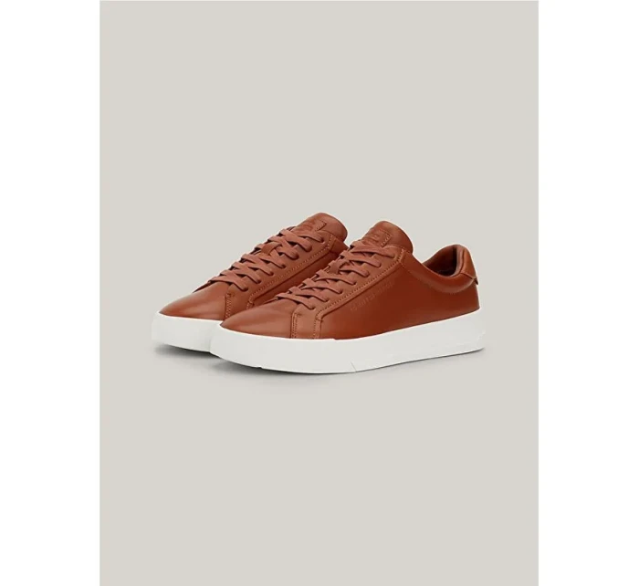 Tommy Hilfiger Court Best Cognac M FM0FM05136GVI boty Tommy Hilfiger Court Best Cognac M FM0FM05136GVI boty