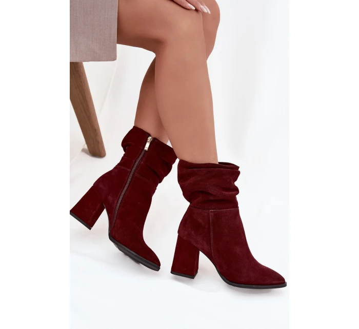 Kotníkové boty z přírodního semiše s na podpatku s mašlí bordó model 21718464 - Zazoo Kotníkové boty z přírodního semiše s na podpatku s mašlí bordó model 21718464 - Zazoo