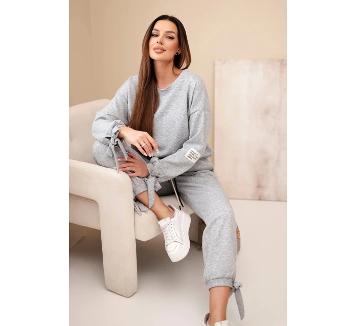 Dámský komplet z viskózy s mašlemi máslový šedý