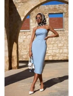 model 20970495 Džínové midi šaty světle modré - Moe