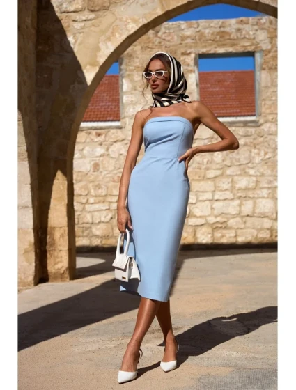 model 20970495 Džínové midi šaty světle modré - Moe