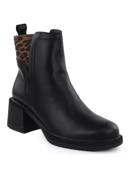 Černé kožené boty na jehlovém podpatku model 21905469 - VINCEZA