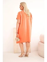 Dámské plus size bavlněné šaty s broží a výstřihem korálová Dámské plus size bavlněné šaty s broží a výstřihem korálová