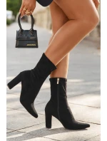 Dámské botky Rosivelle – na sloupkovém podpatku, černé s prošitím Dámské botky Rosivelle – na sloupkovém podpatku, černé s prošitím