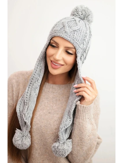 Dámská zimní čepice z vlny s bambulemi a prodlouženými stranami K448 šedá