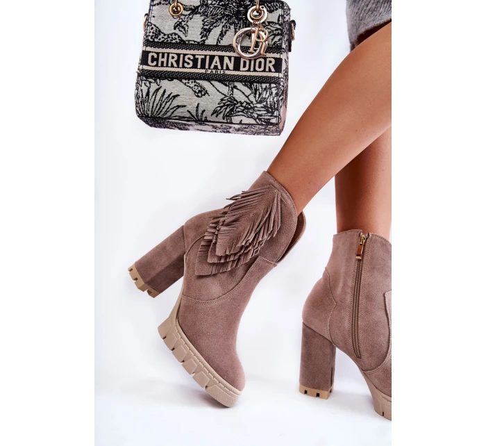 Semišové boty na platformě Lewski Shoes model 21599746 - Boto