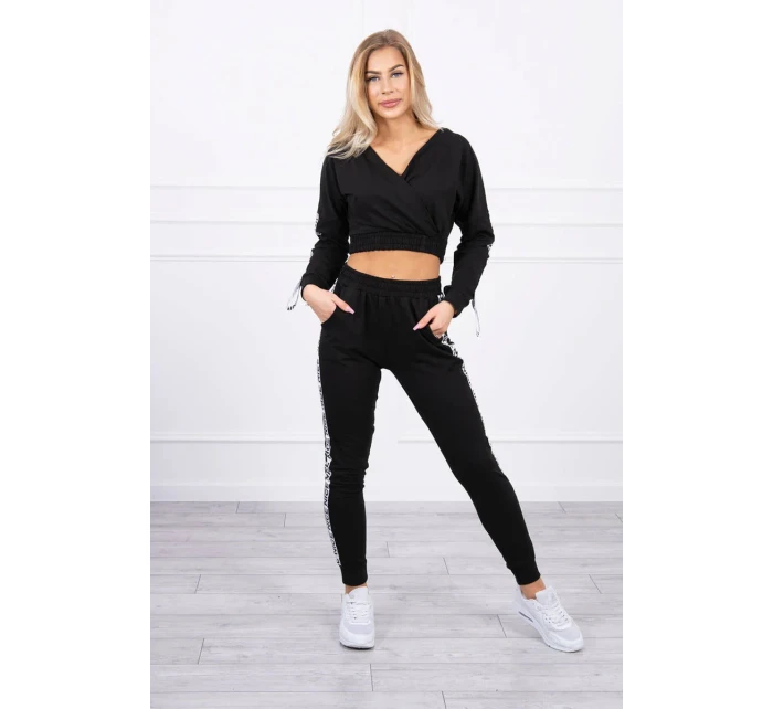 Sada s ozdobnými stuhami černé barvy