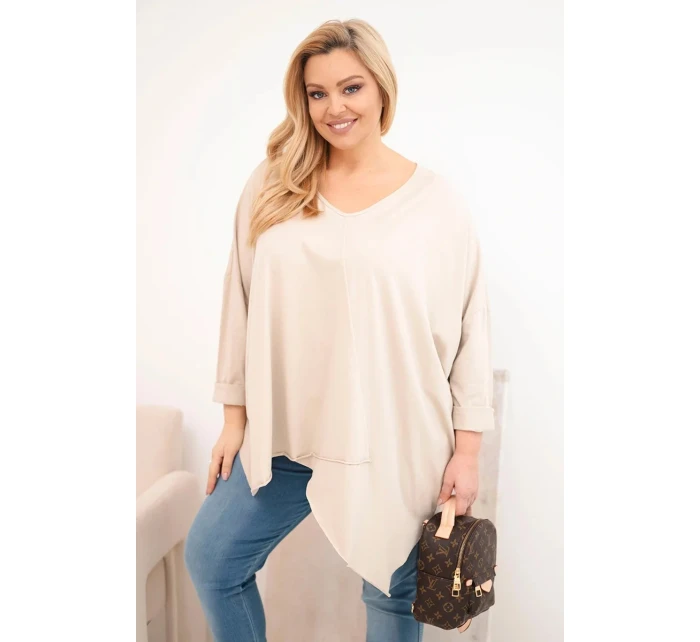 Dámská bavlněná blůza Plus Size s asymetrickým spodním lemem a V výstřihem béžová Dámská bavlněná blůza Plus Size s asymetrickým spodním lemem a V výstřihem béžová