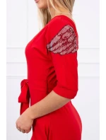 Šaty s křídly na ramenou červené