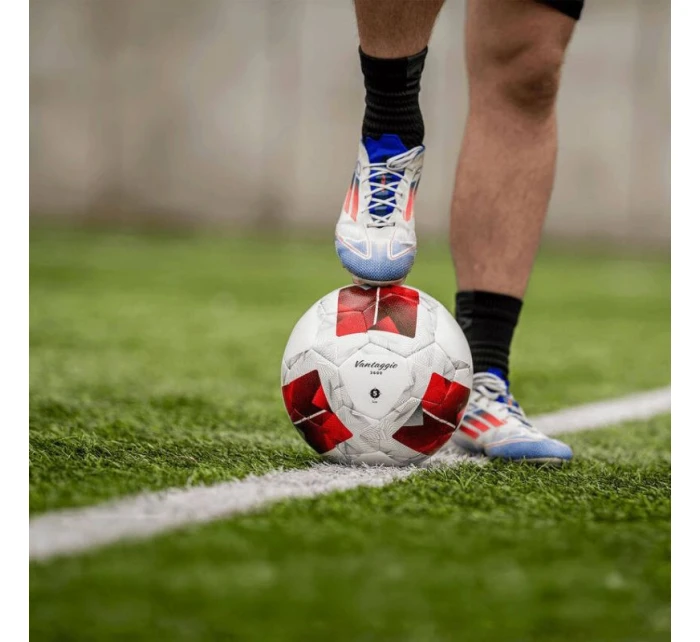 Molten Vantaggio 3600 Football F5N3600-R