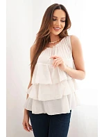 Dámská bavlněná halenka model 22147988 střihu s volány bez rukávů béžová - K-Fashion Dámská bavlněná halenka model 22147988 střihu s volány bez rukávů béžová - K-Fashion