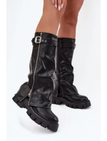 Dámské zateplené kozačky s vyhrnutou holení, přezkou a stříbrným zipem Armena – černé, eko semiš Dámské zateplené kozačky s vyhrnutou holení, přezkou a stříbrným zipem Armena – černé, eko semiš