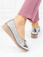 Moderní  lodičky Srebrny dámské na klínku