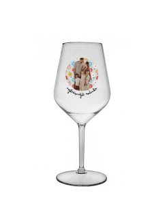 Personalizovaná nerozbitná sklenice s výřezem fotky na podkladu