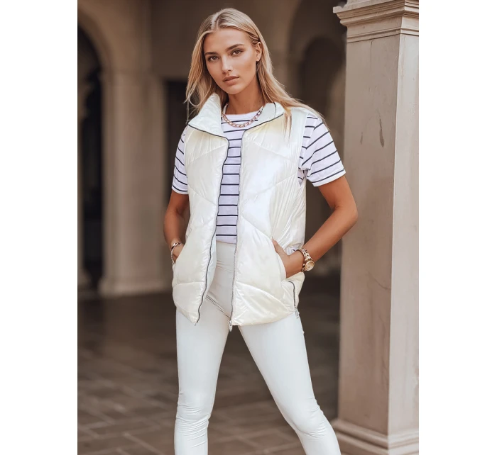 Dámská prošívaná vesta HOLO cream FashionStreet TY3042 Dámská prošívaná vesta HOLO cream FashionStreet TY3042