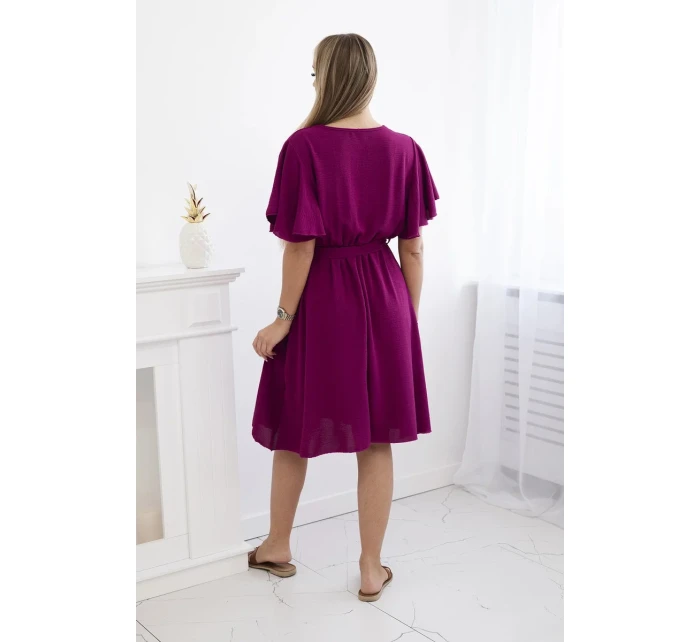 Šaty s vrstveným výstřihem švestka